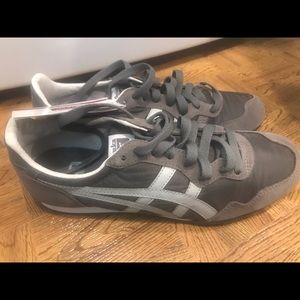 Onitsuka Serrano Tigers - Gray- new with tags